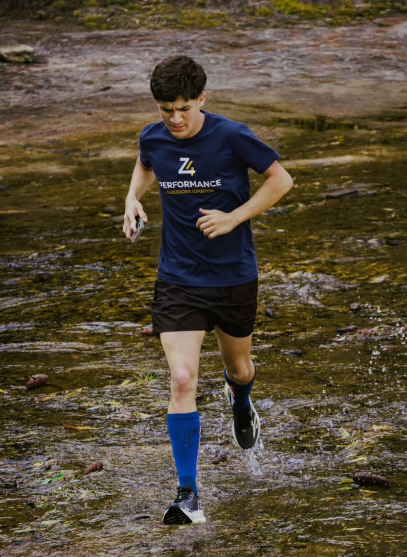 Atleta em prova de trail run